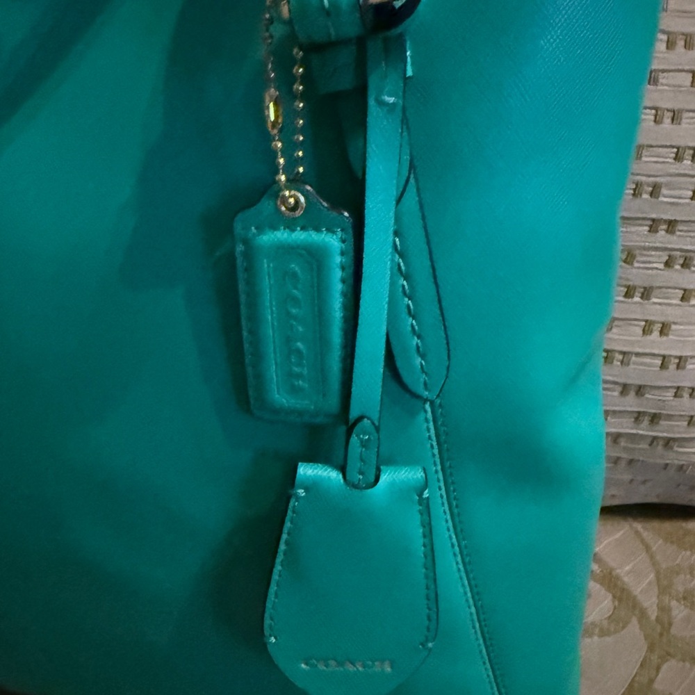 Coach Peyton Zip Top Saffiano Leather Tote Bag in Jade 27349 - Picture 3 of 16